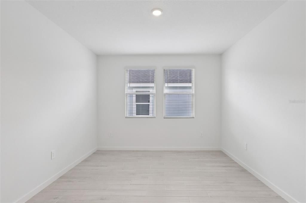 Active With Contract: $378,990 (4 beds, 3 baths, 2193 Square Feet)