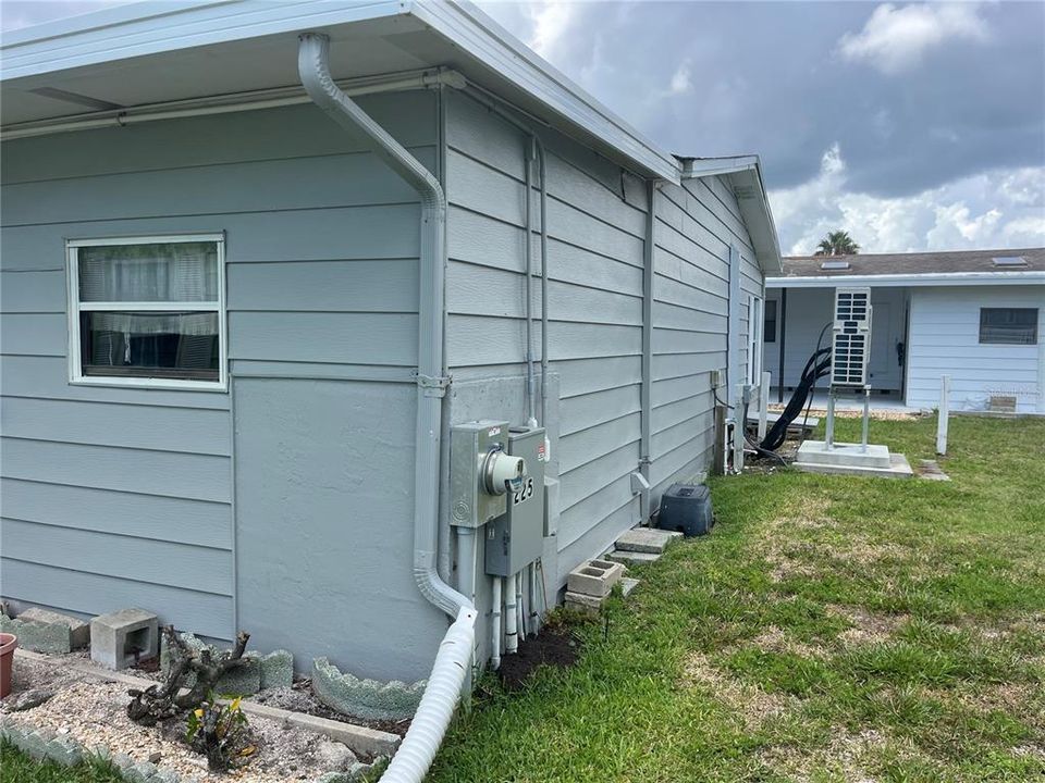 For Sale: $229,000 (2 beds, 2 baths, 1248 Square Feet)