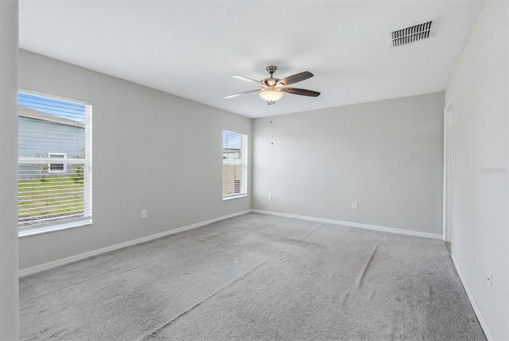For Sale: $295,000 (4 beds, 2 baths, 1817 Square Feet)