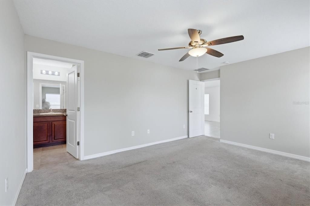 For Sale: $295,000 (4 beds, 2 baths, 1817 Square Feet)