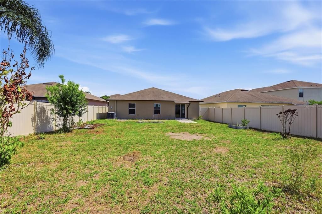 For Sale: $295,000 (4 beds, 2 baths, 1817 Square Feet)