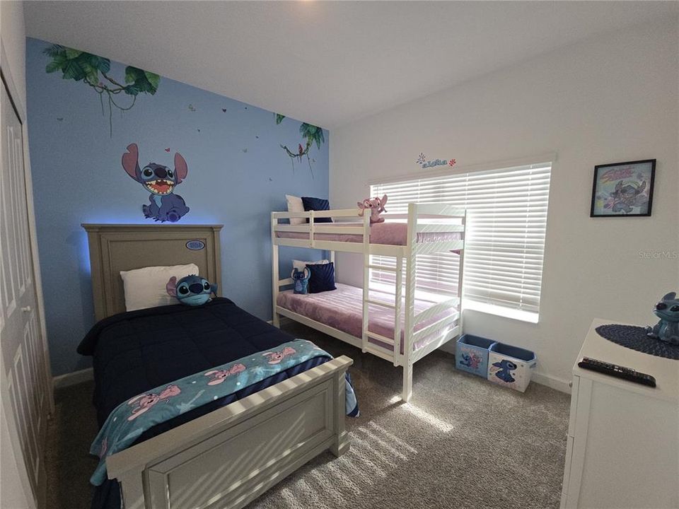 En Venta: $421,500 (5 camas, 4 baños, 2167 Pies cuadrados)