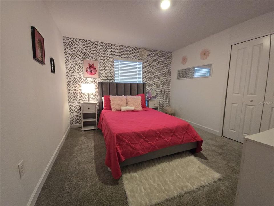 En Venta: $421,500 (5 camas, 4 baños, 2167 Pies cuadrados)