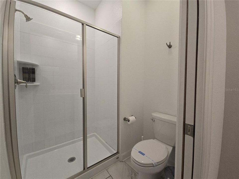 En Venta: $421,500 (5 camas, 4 baños, 2167 Pies cuadrados)