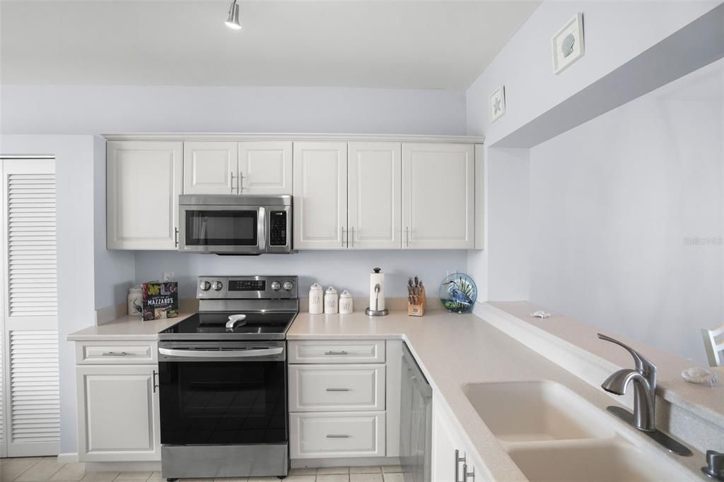 En Venta: $535,000 (2 camas, 2 baños, 1145 Pies cuadrados)