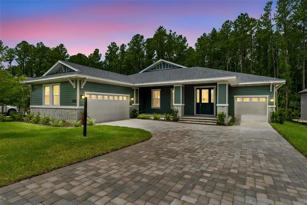 En Venta: $749,000 (3 camas, 3 baños, 3001 Pies cuadrados)