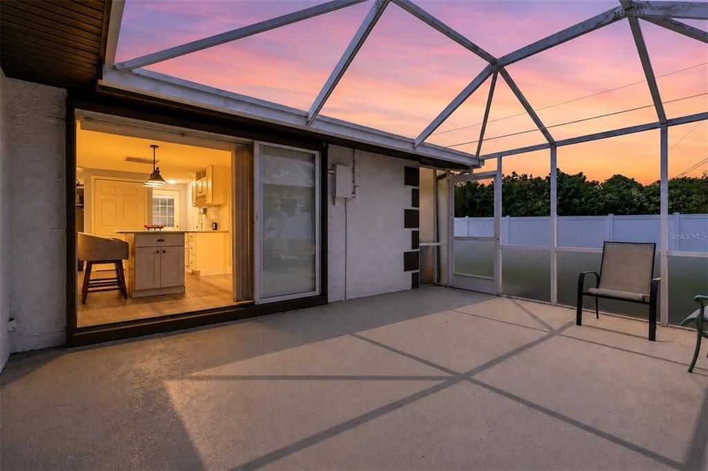 Activo con contrato: $325,000 (3 camas, 2 baños, 1591 Pies cuadrados)