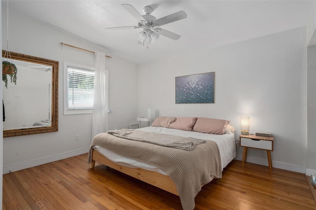 For Sale: $549,000 (3 beds, 2 baths, 1684 Square Feet)