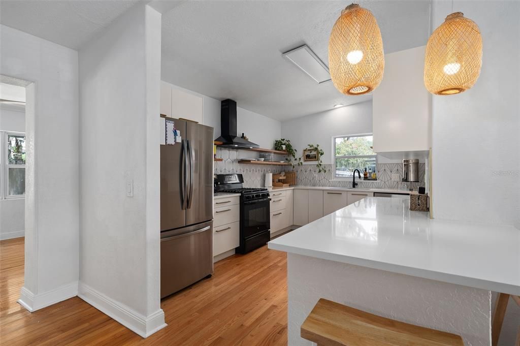 For Sale: $549,000 (3 beds, 2 baths, 1684 Square Feet)