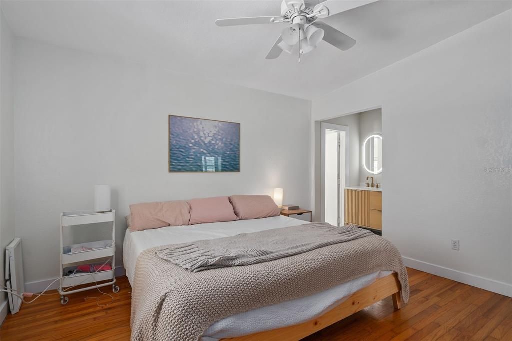 For Sale: $549,000 (3 beds, 2 baths, 1684 Square Feet)