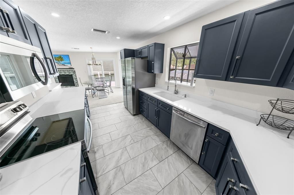 На продажу: $999,900 (3 спален, 3 ванн, 2145 Квадратных фут)