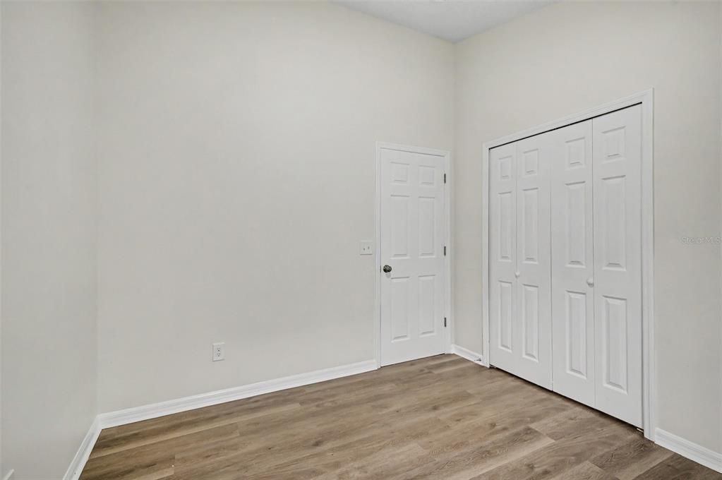 For Sale: $379,900 (4 beds, 2 baths, 1843 Square Feet)