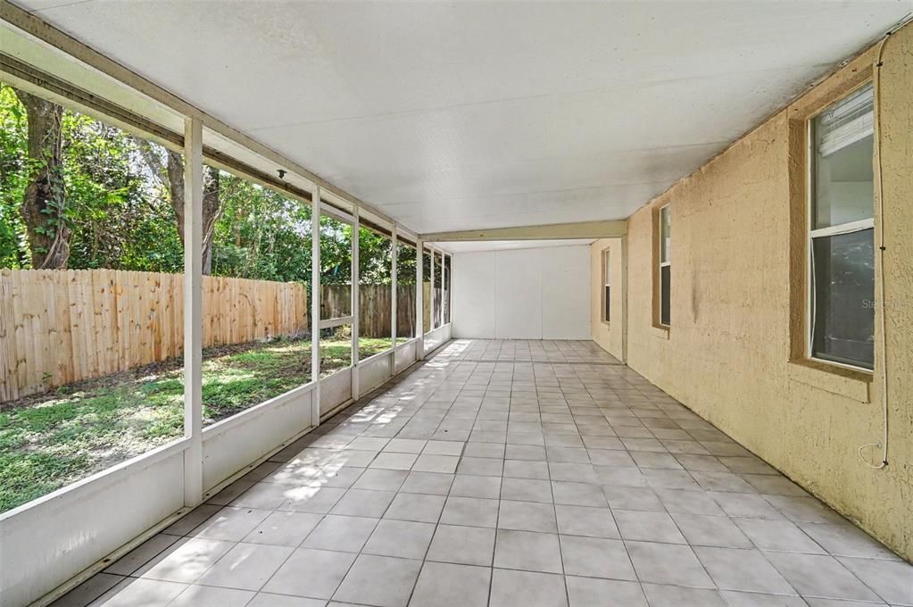 For Sale: $379,900 (4 beds, 2 baths, 1843 Square Feet)