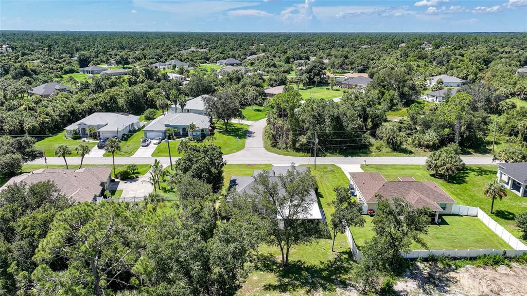 合同活跃: $359,900 (3 贝兹, 2 浴室, 1576 平方英尺)