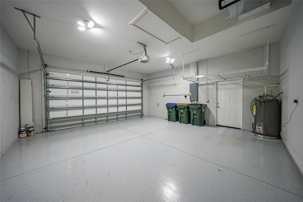 合同活跃: $359,900 (3 贝兹, 2 浴室, 1576 平方英尺)