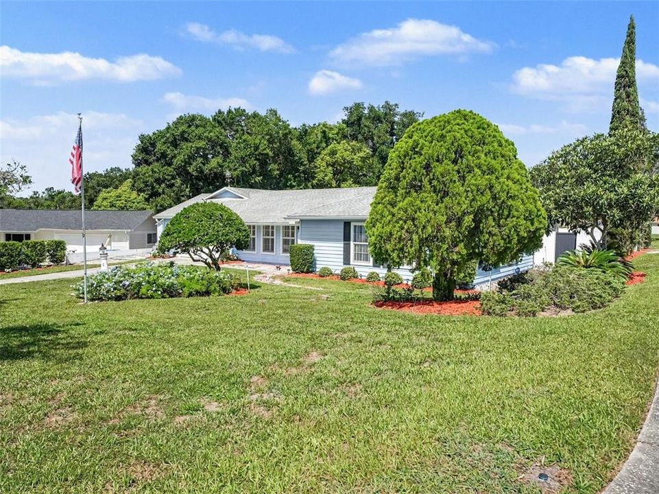 For Sale: $430,000 (4 beds, 3 baths, 2001 Square Feet)
