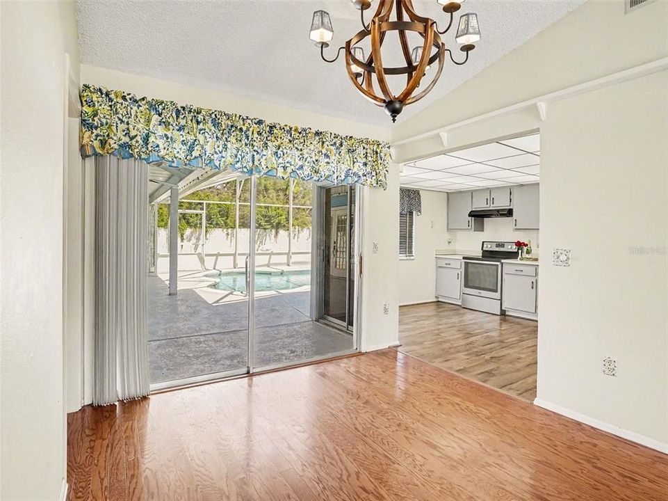 For Sale: $430,000 (4 beds, 3 baths, 2001 Square Feet)