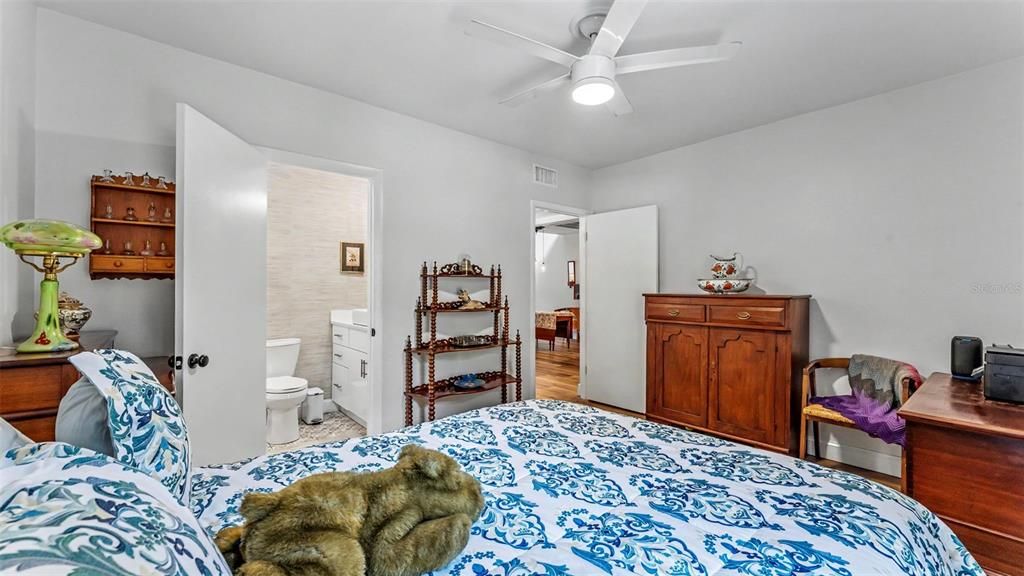 En Venta: $201,900 (2 camas, 2 baños, 1244 Pies cuadrados)