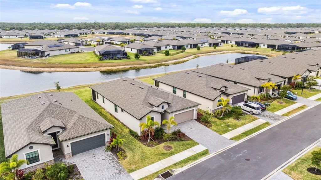 На продажу: $425,000 (3 спален, 3 ванн, 2198 Квадратных фут)