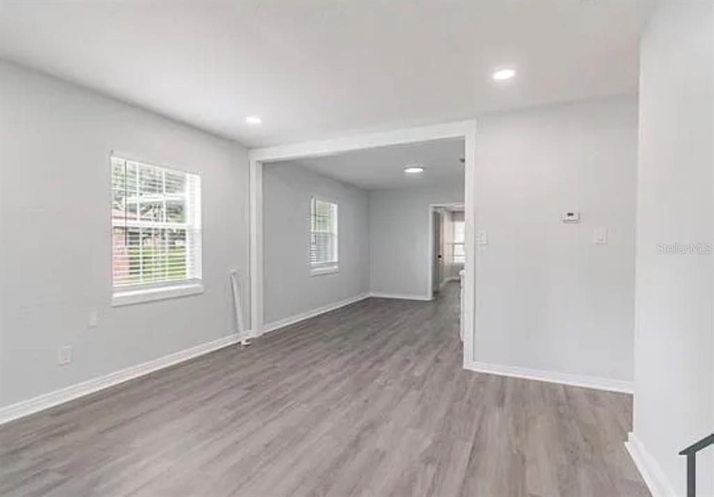 В аренду: $3,800 (4 спален, 3 ванн, 1716 Квадратных фут)