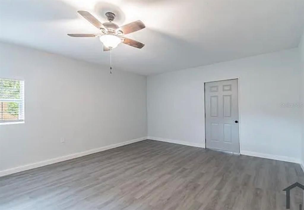 В аренду: $3,800 (4 спален, 3 ванн, 1716 Квадратных фут)