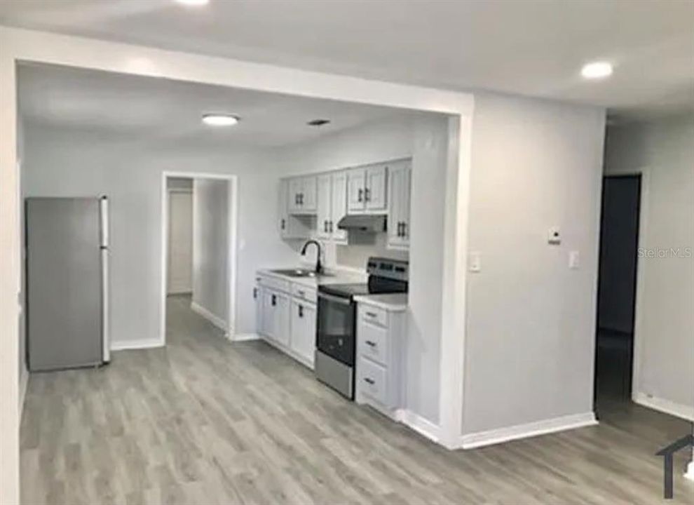 В аренду: $3,800 (4 спален, 3 ванн, 1716 Квадратных фут)