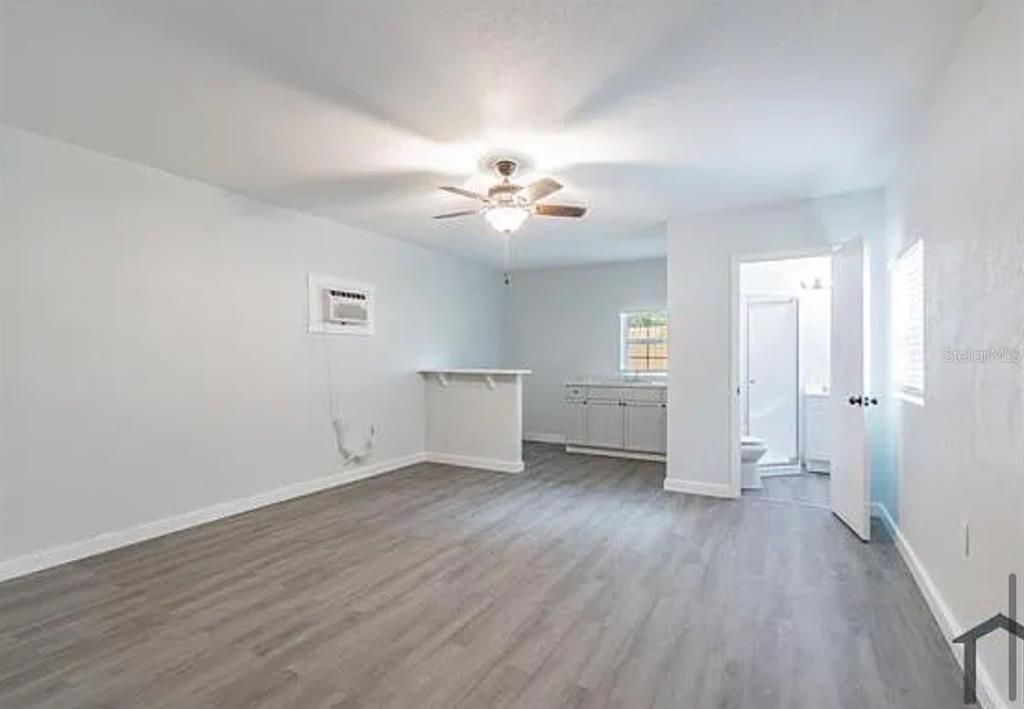 В аренду: $3,800 (4 спален, 3 ванн, 1716 Квадратных фут)