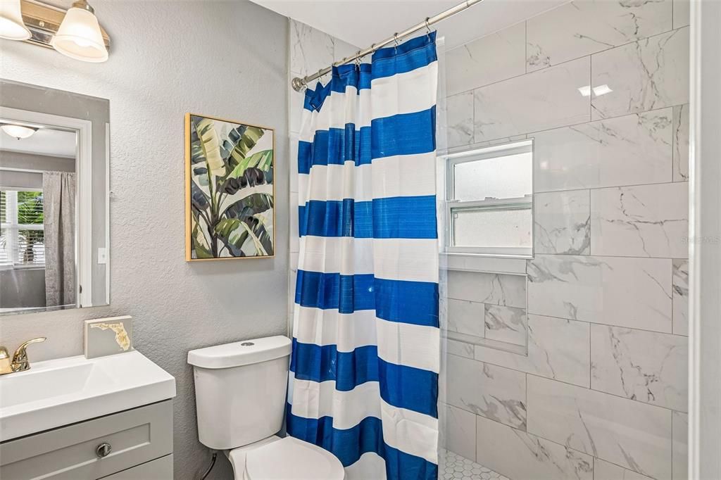 For Sale: $324,000 (3 beds, 2 baths, 1092 Square Feet)