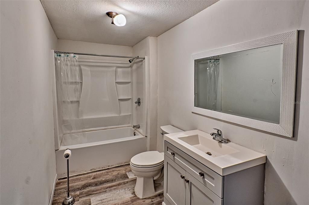 For Sale: $375,000 (3 beds, 2 baths, 1089 Square Feet)