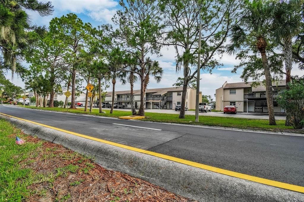 For Sale: $70,000 (2 beds, 2 baths, 1066 Square Feet)