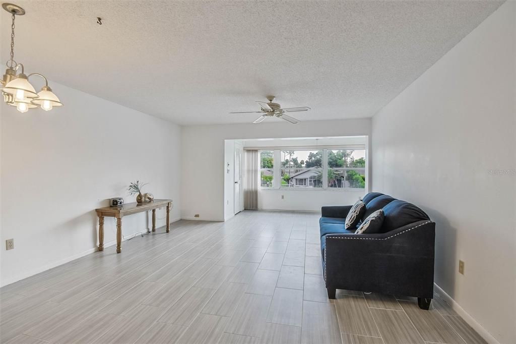 For Sale: $70,000 (2 beds, 2 baths, 1066 Square Feet)