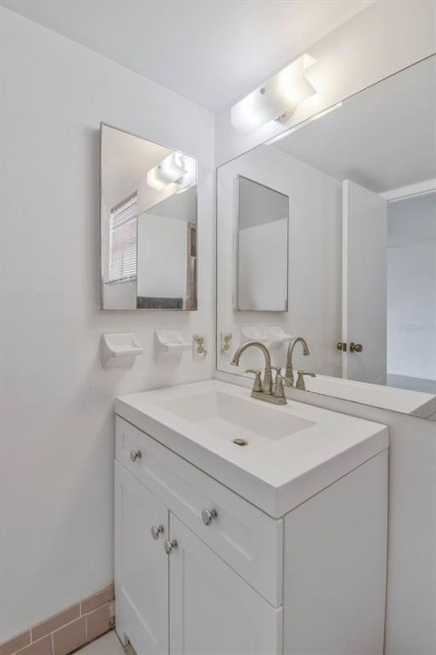 For Sale: $70,000 (2 beds, 2 baths, 1066 Square Feet)