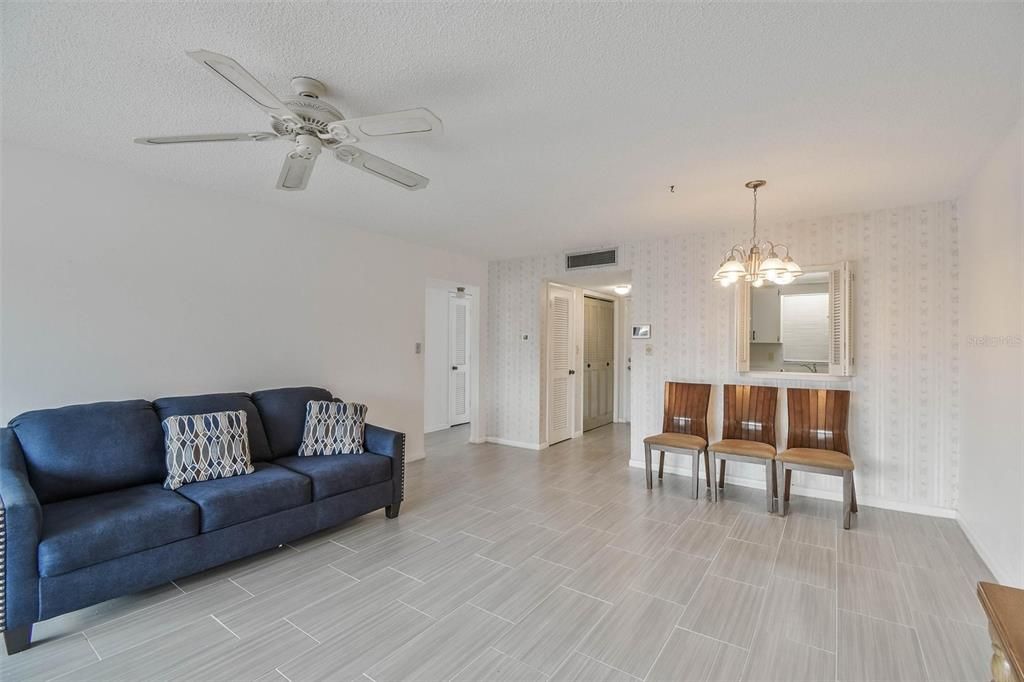 For Sale: $70,000 (2 beds, 2 baths, 1066 Square Feet)