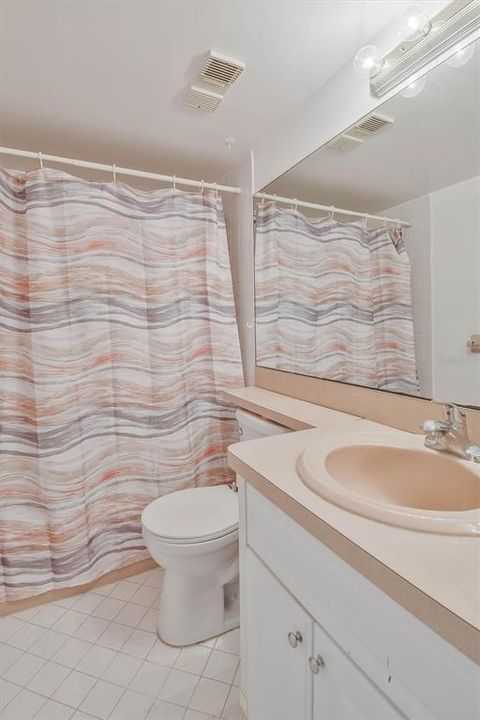 For Sale: $70,000 (2 beds, 2 baths, 1066 Square Feet)