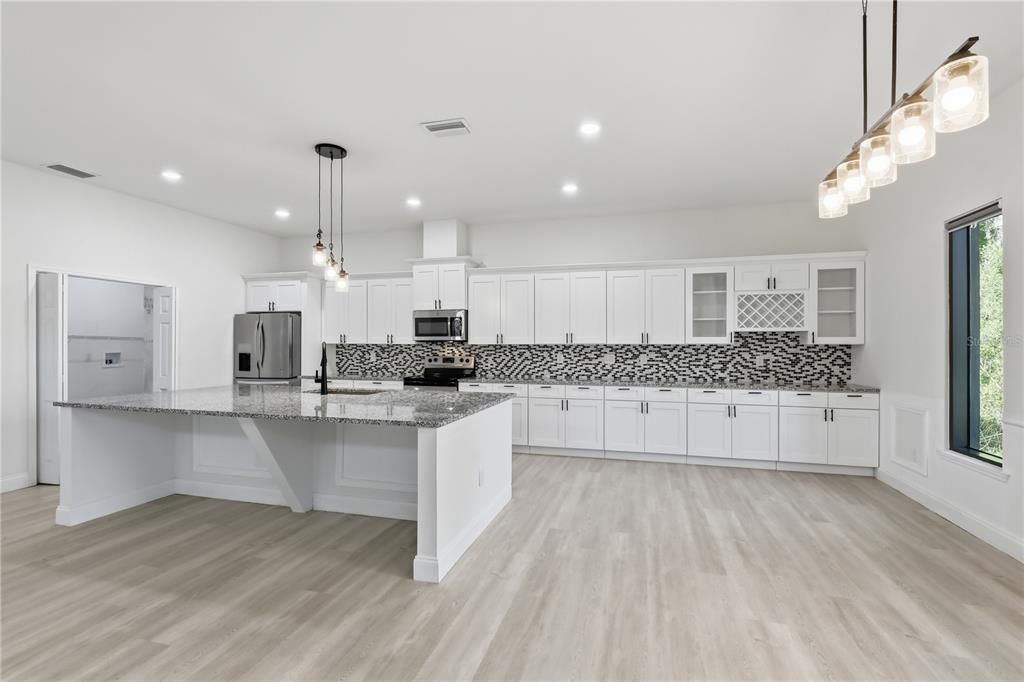 For Sale: $659,000 (4 beds, 3 baths, 3214 Square Feet)