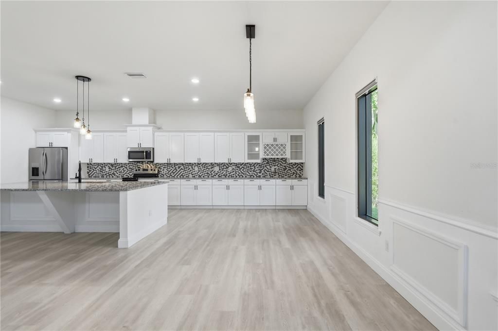 For Sale: $659,000 (4 beds, 3 baths, 3214 Square Feet)