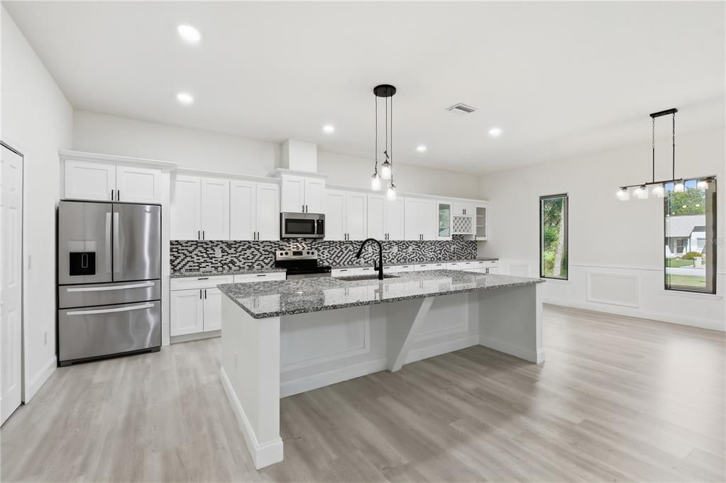 For Sale: $659,000 (4 beds, 3 baths, 3214 Square Feet)