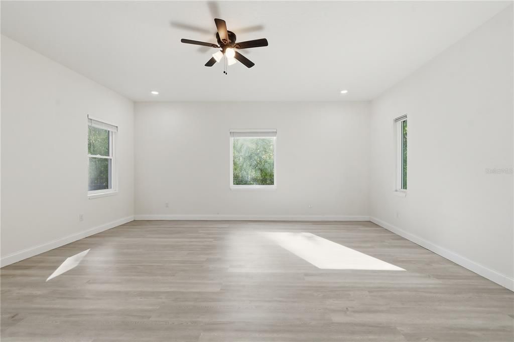 For Sale: $659,000 (4 beds, 3 baths, 3214 Square Feet)
