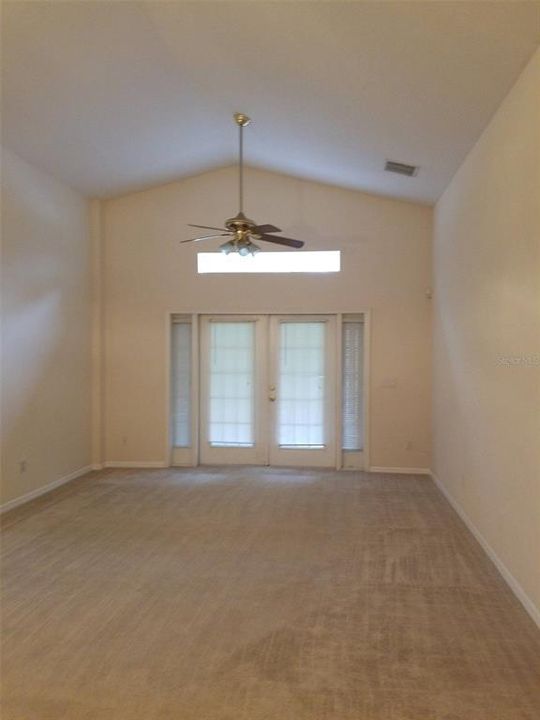 В аренду: $1,995 (3 спален, 2 ванн, 1438 Квадратных фут)