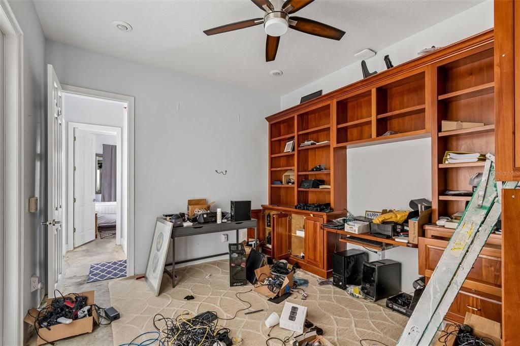 Activo con contrato: $950,000 (5 camas, 4 baños, 4544 Pies cuadrados)