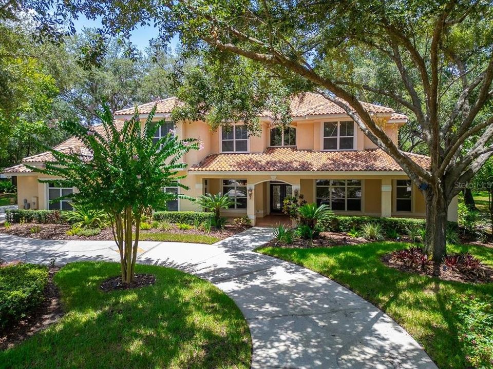 For Sale: $1,850,000 (5 beds, 4 baths, 4831 Square Feet)