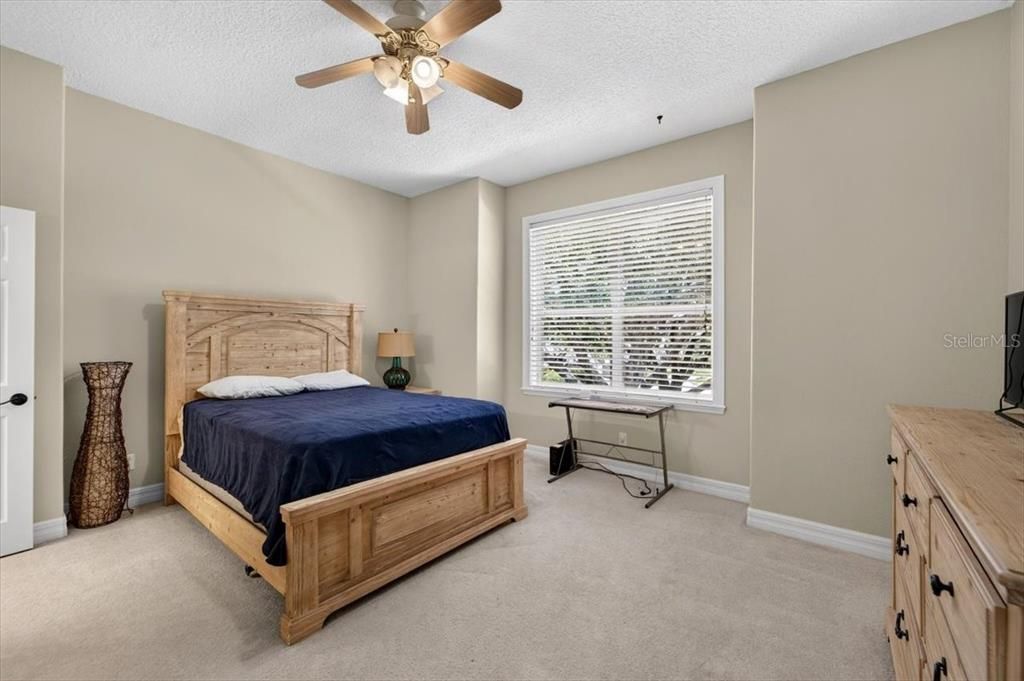 For Sale: $1,850,000 (5 beds, 4 baths, 4831 Square Feet)