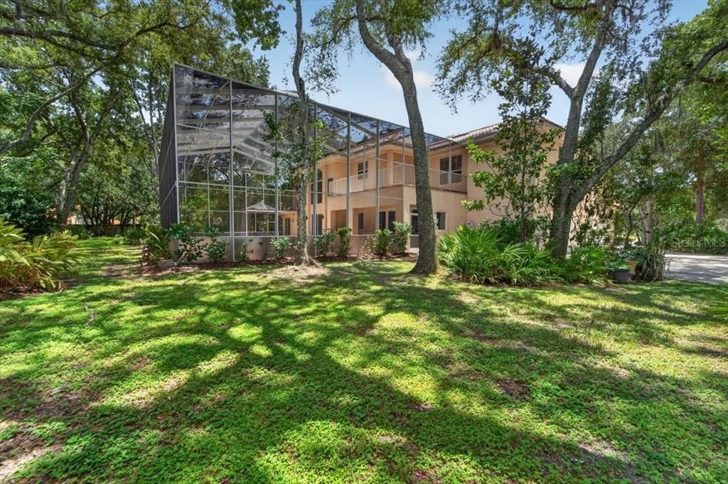 For Sale: $1,850,000 (5 beds, 4 baths, 4831 Square Feet)
