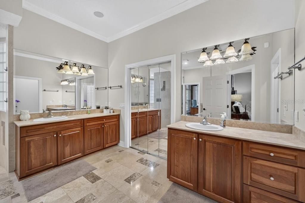 For Sale: $1,850,000 (5 beds, 4 baths, 4831 Square Feet)