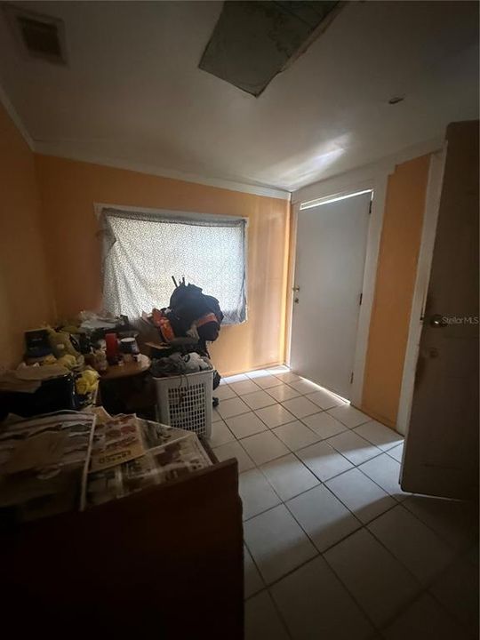 En Venta: $300,000 (2 camas, 2 baños, 1199 Pies cuadrados)