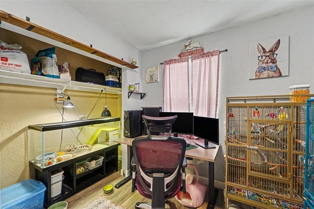 Activo con contrato: $180,000 (2 camas, 1 baños, 851 Pies cuadrados)