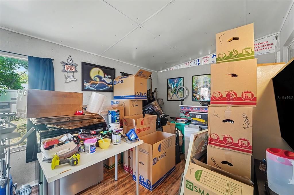 Activo con contrato: $180,000 (2 camas, 1 baños, 851 Pies cuadrados)