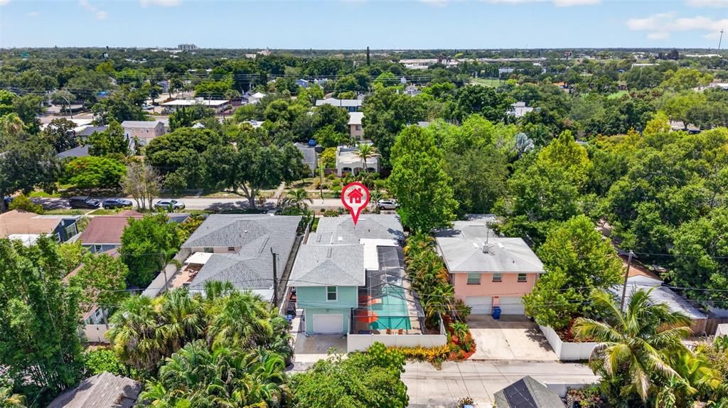 For Sale: $949,000 (2 beds, 2 baths, 2207 Square Feet)