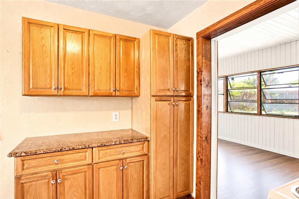 Activo con contrato: $130,000 (2 camas, 1 baños, 940 Pies cuadrados)