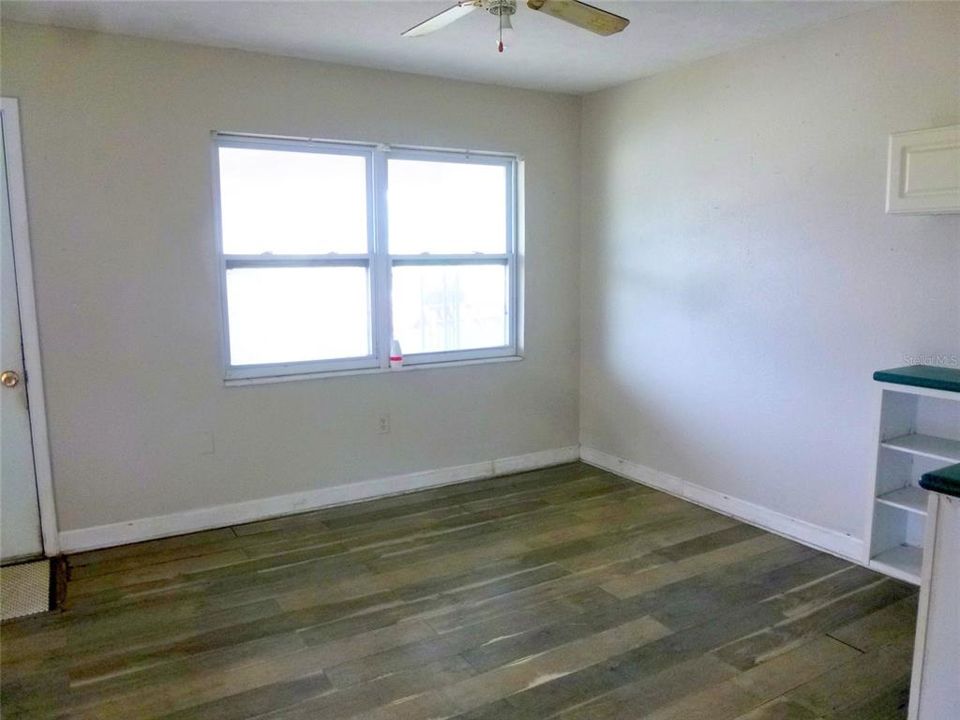 En Venta: $159,900 (3 camas, 1 baños, 996 Pies cuadrados)
